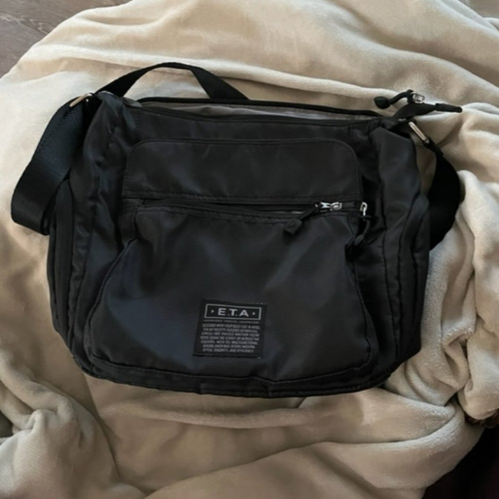 Rosetti E.T.A. Women's Purse/Handbag, Nylon Black, New, never worn